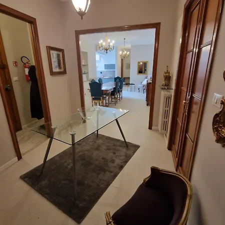 Capomassimo Apartment